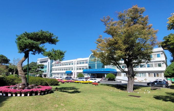 전북 순창군은 체납자의 고충해소와 부담경감을 위해 말소등록 되지 않은 멸실된 차량에 대한 일제정리 기간을 오는 12월까지 운영한다고 밝혔다. /타파인DB