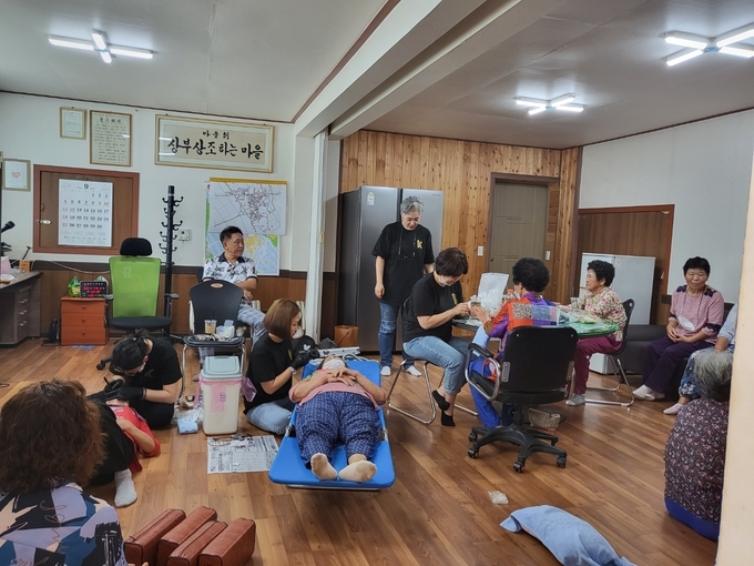 지난 9월18일 전북 남원에서 열린 ‘2022 지리산그란폰도’ 공동주관사로 참여해 당시 주천 외평마을서 뷰티봉사를 실시했다.