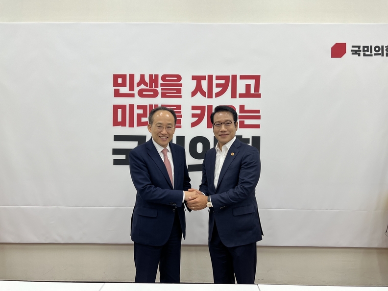 19일 추경호 원내대표와의 면담에서 제2중앙경찰학교 설립을 위한 지리적 강점과 국유지 활용 등 사업성 우위를 강조하며, 최종 대상지 선정을 위한 초당적인 지지와 협력을 요청했다. /남원시