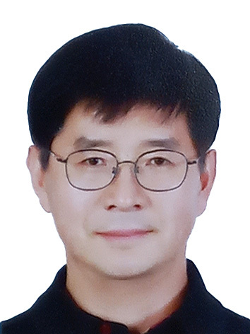 김동혁 과장